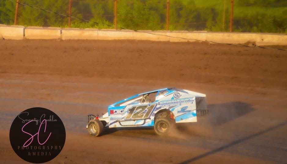 Dirt track race cars